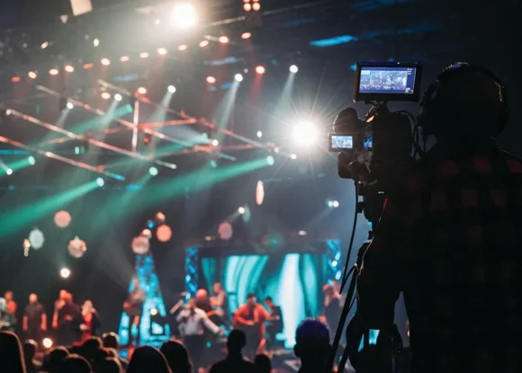 Event Live Streaming with LED Integration in UAE – How Makers24 Can Help